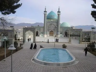۵۱ بقعه متبرکه در گلستان میزبان  خانواده‌های جنگ‌زده و زائران در ایام نوروز هستند