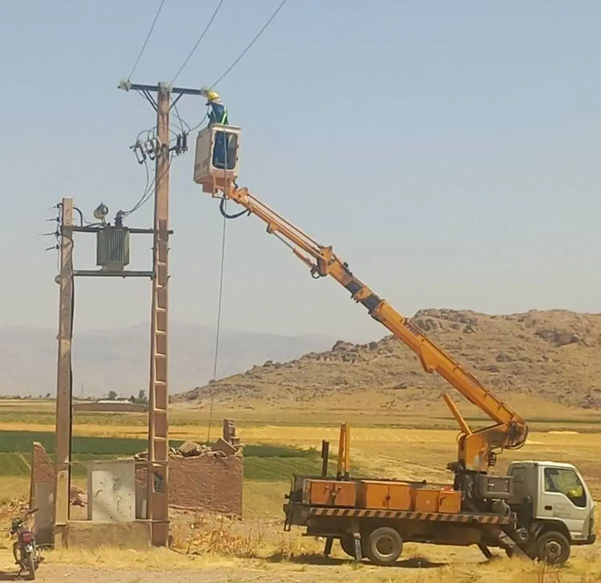 رفع ۶۹۸۲ عیب حاد در شبکه برق شیراز با اجرای طرح سامان