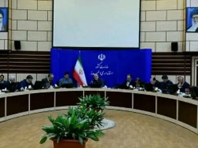 مسئولان دولتی و غیردولتی با رویکردی مثبت به کمک اصناف بشتابند