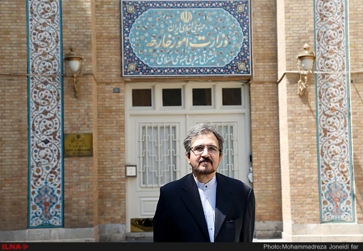 ظریف فردا به پاریس می‌رود