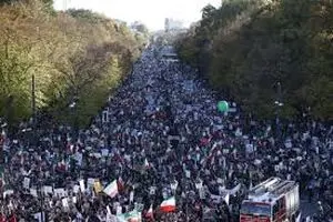 تصاویری از از تظاهرات ده‌ها هزار نفری در برلین برای حمایت از فلسطین