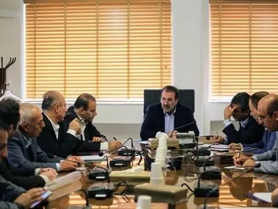 فرمانداران و بخشدارانی که شائبه حمایت از کاندیدایی را ایجاد کنند عزل می‌شوند