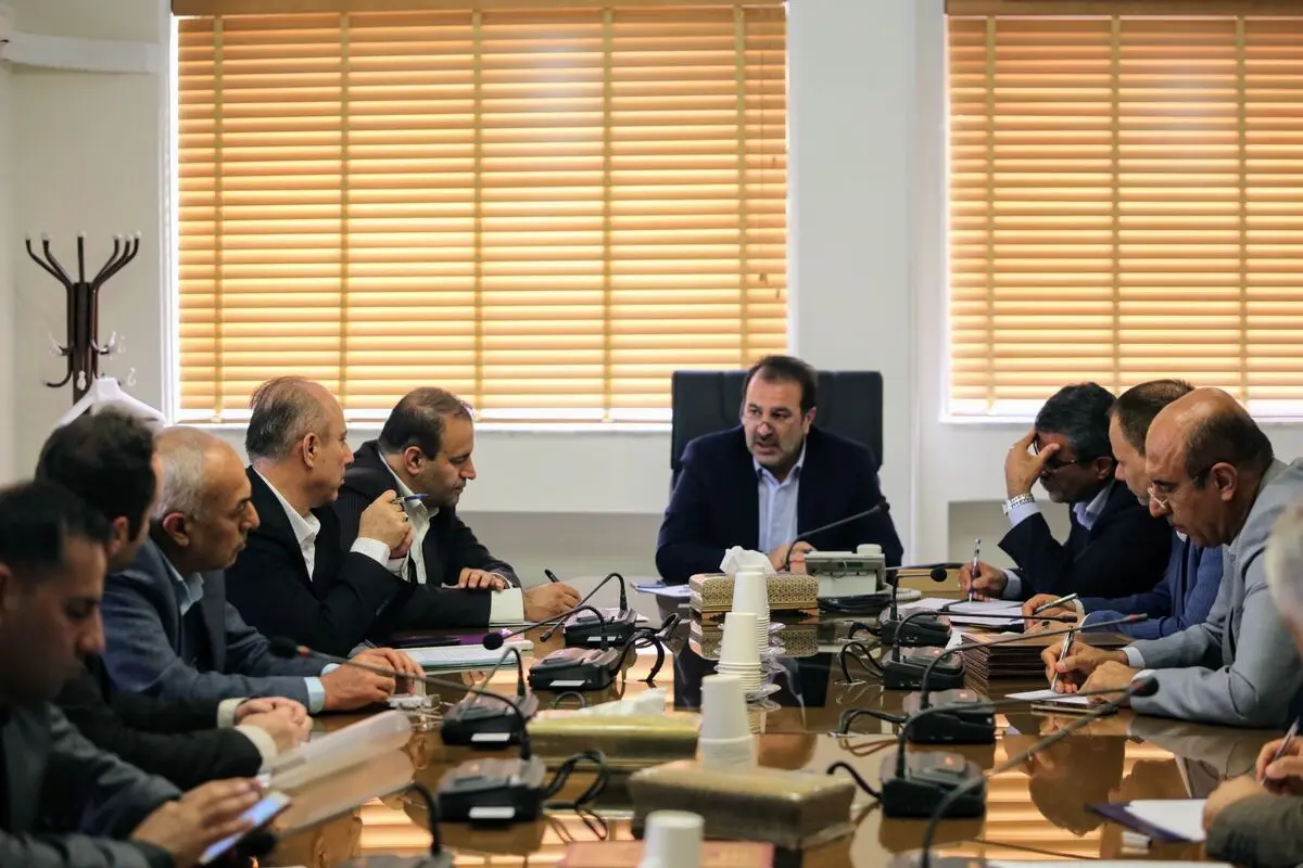 فرمانداران و بخشدارانی که شائبه حمایت از کاندیدایی را ایجاد کنند عزل می‌شوند