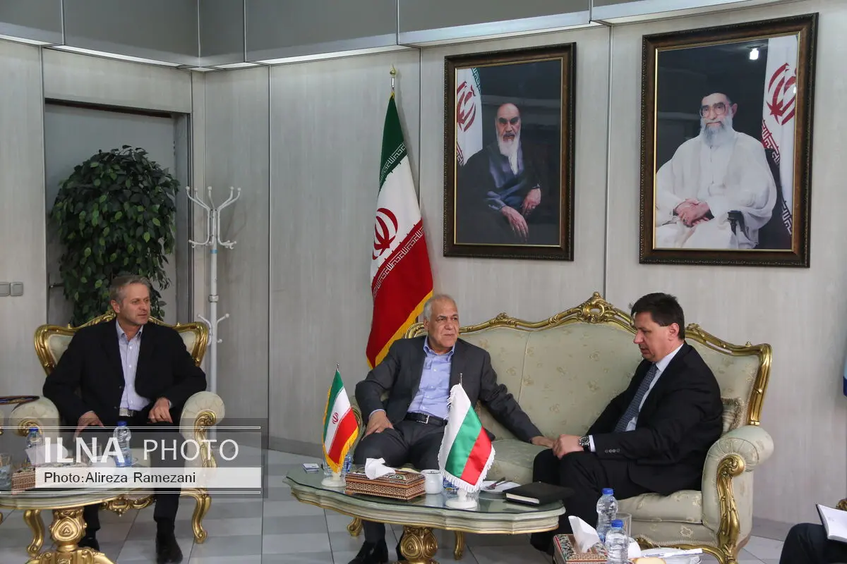 اسفهبدی: ایران خواهان افزایش همکاری‌های اقتصادی است /پلادنوکف:پیگیر صدور ویزای شینگن از طریق مرز زمینی هستیم 