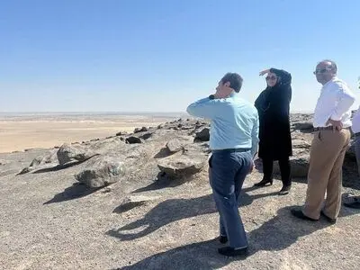 بازدید رئیس سازمان هواشناسی از تالاب خشکیده هامون 