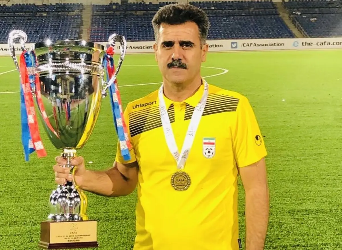 پورموسوی: این موفقیت را به مربیان فوتبال پایه تقدیم مى‌کنیم