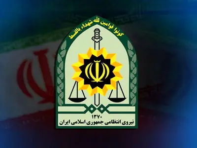 کشف ۶۰ هزار قبضه انواع سلاح سرد و دستگیری دو تروریست