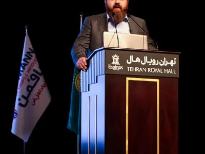مدیرعامل گروه صنعتی هافمن: از گفتاردرمانی دوری کنیم و به عمل‌گرایی بپردازیم