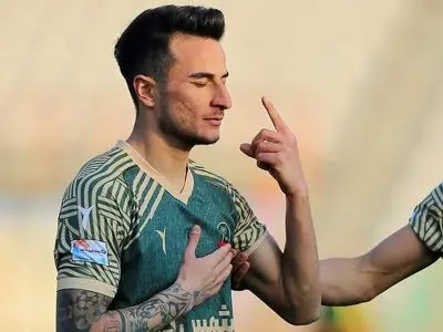 ستاره شمس آذر شاگرد یحیی شد