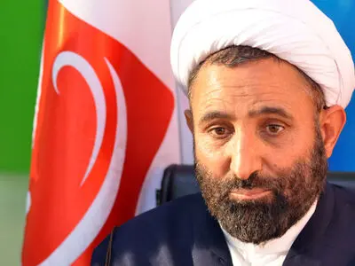 غرب‌گرایان با حضور در کرسی‌های اجرایی و تصمیم‌گیری، برخلاف نظر رهبری عمل کردند
