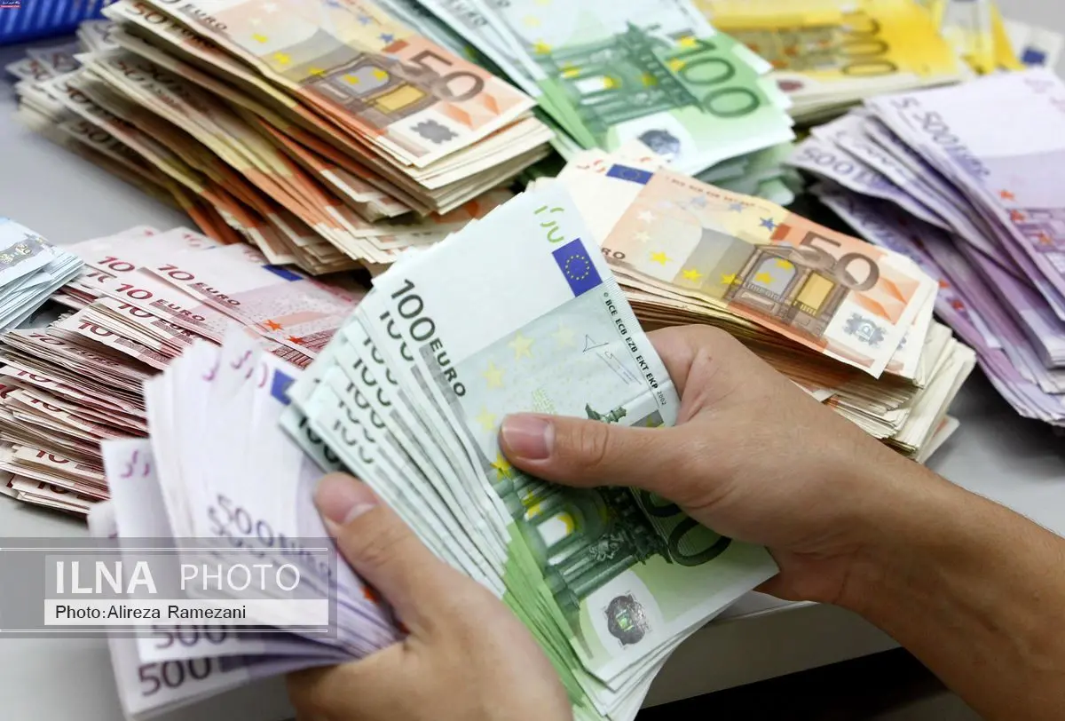 بهای ارز در بازار / دلار 3420 تومان ، یورو 3787 تومان