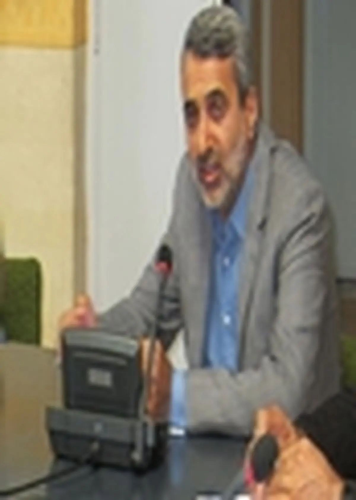 بحران زاینده رود باید مانند دریاچه ارومیه جدی گرفته شود