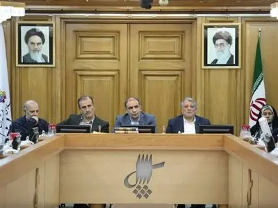 بررسی وضعیت کارگران متروی تهران در جلسه کمیسیون عمران شورای‌شهر/  وضعیت کارگران مترو از هپکو بدتر است