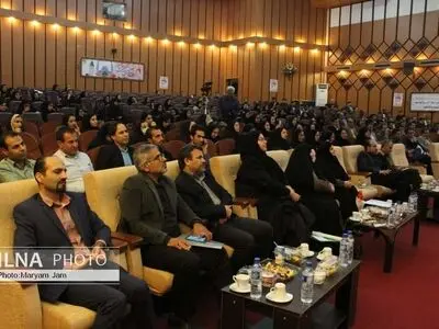 همایش آگاهی، پیشگیری، آزمایش و درمان HIV در اهواز برگزار شد