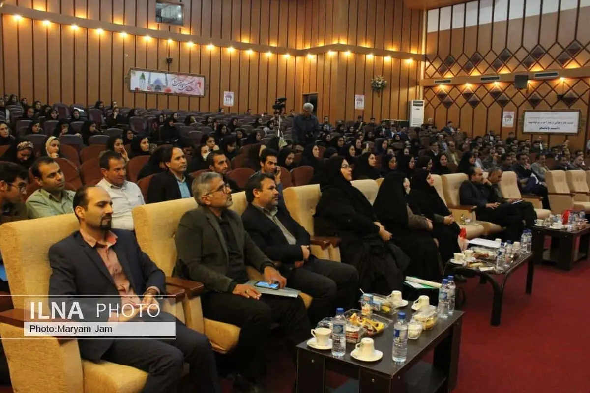 همایش آگاهی، پیشگیری، آزمایش و درمان HIV در اهواز برگزار شد