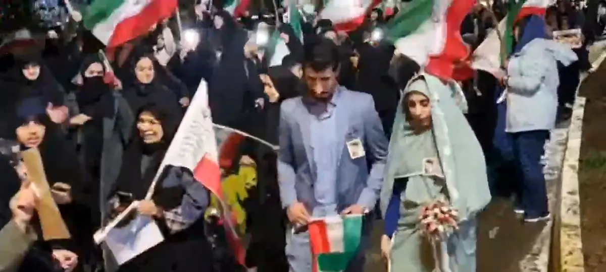 آغاز زندگی مشترک زوج جوان رامسری در میان تجمع مردمی+ فیلم