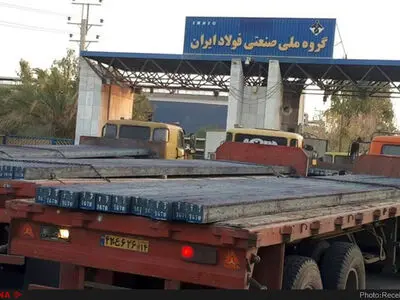 ابراز نگرانی کارگران گروه ملی فولاد ایران از نبود مواد اولیه برای خط تولید ذوب