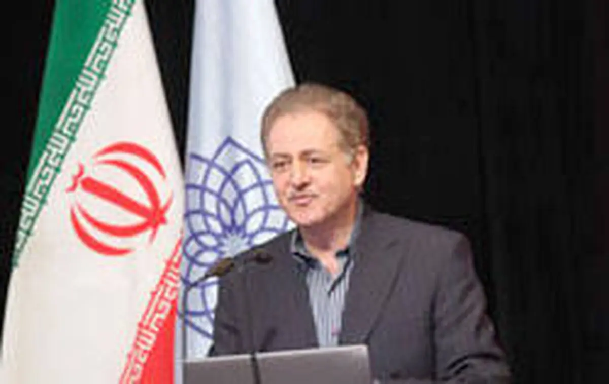 ویروس کرونا در آب کلرینه شده، منتشر نمی‌شود/ دمای ۴۰ تا ۶۰ درجه سانتیگراد بهترین درجه حرارت برای از بین رفتن ویروس کروناست/ مصرف تریاک و الکل تاثیری در جلوگیری از ابتلا به بیماری ندارد