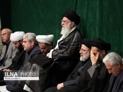 مراسم عزاداری اربعین حسینی با حضور هیئت‌های دانشجویی در حسینیه امام خمینی (ره) با حضور مقام معظم رهبری