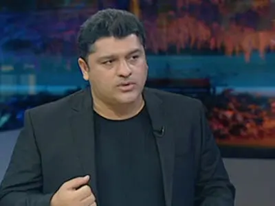 داداش‌زاده: حواشی پرسپولیس را از صدر دور کرد/ در بازی هوادار «لجن بازی» وجود نداشت