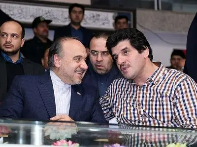وزیر ورزش و جوانان و رئیس کمیته ملی المپیک در سالن رقابت‎ها حضور یافتند