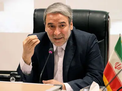 جلوگیری از ورود نیروهای مازاد به مدارس خارج از کشور/ایجاد مدرسه بین‌الملل با برند ایرانی 