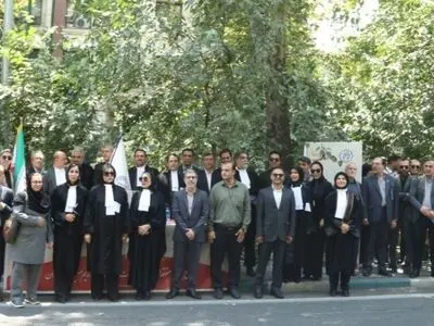 فریاد عدالت‌خواهی وکلای ایرانی مقابل دفتر سازمان ملل متحد در تهران