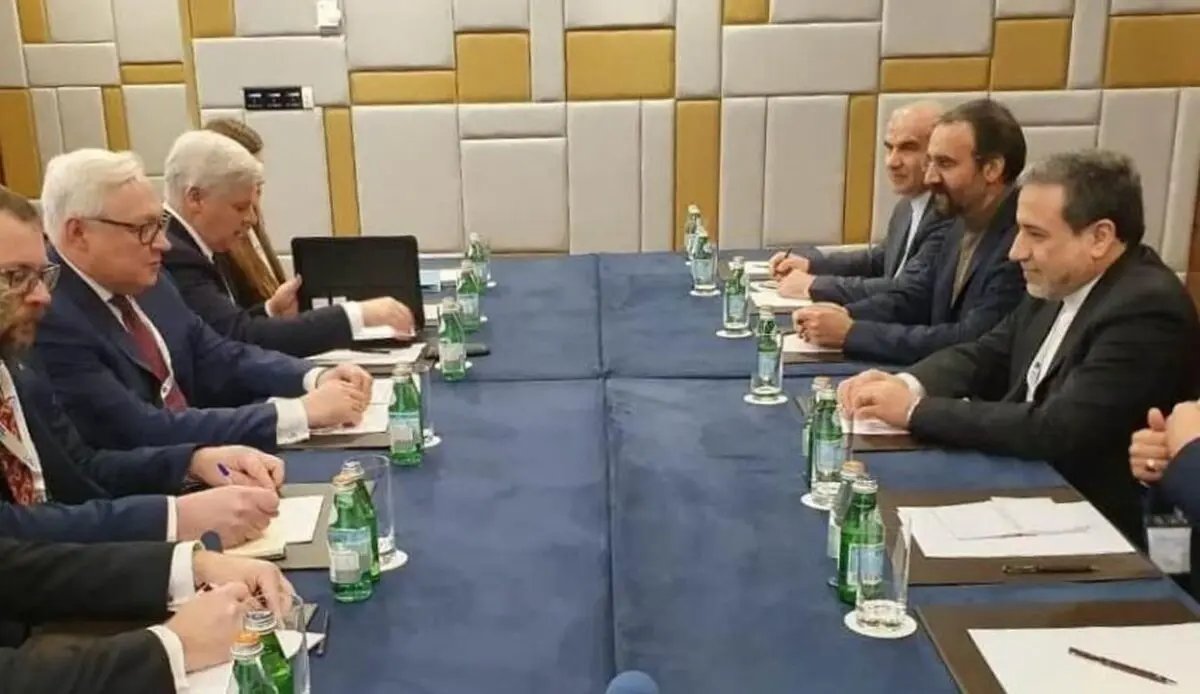 إیران وروسیا تؤکدان على ضرورة مواصلة المشاورات بشأن الاتفاق النووی