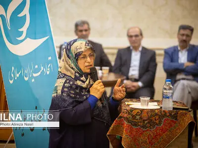 باید تشکل‌های مردم‌نهاد سیاسی را تقویت کنیم
