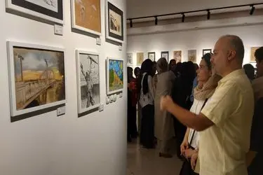 استقبال پر شور مردم اهواز از نمایشگاه طراحی و نقاشی "مرز پر گهر"