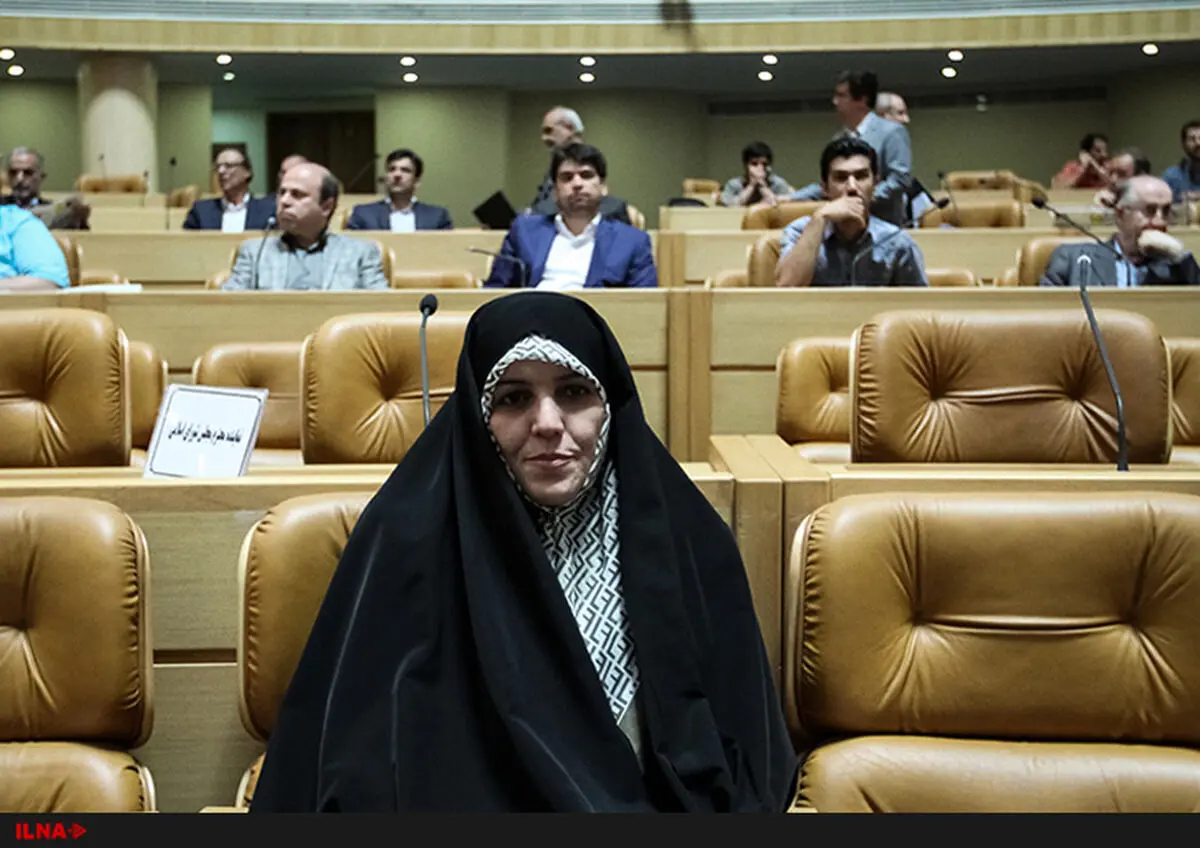 دولت قبل  ۷۰۰ هزار زن را خانه نشین کرد/افزایش سهم زنان در کابینه دوازدهم