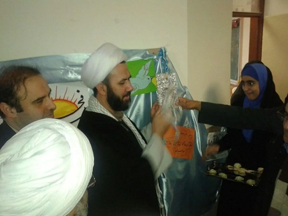  صدا ی زنگ انقلاب در مدارس آستارا