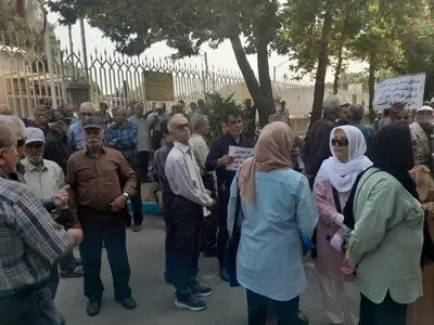 چهارمین روز اعتراض بازنشستگان فولاد/ به بیمه تکمیلی نیاز جدی داریم
