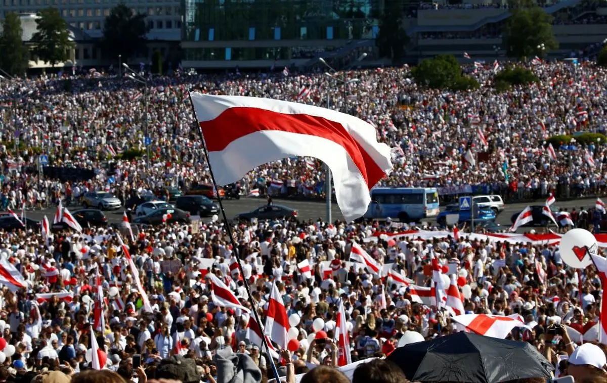 Protesters pack Belarus capital, Russia says military help available