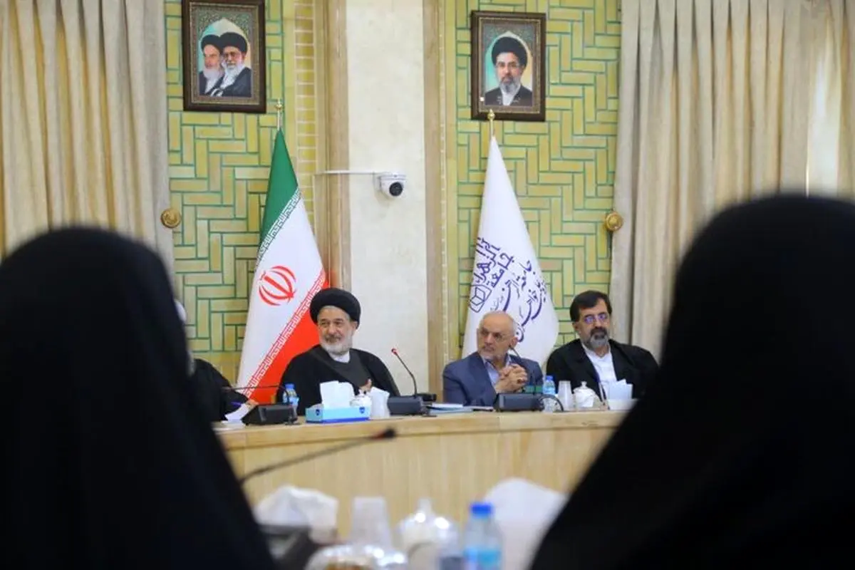 بازدید حاجی میرزایی از جامعةالزهرا (س) قم