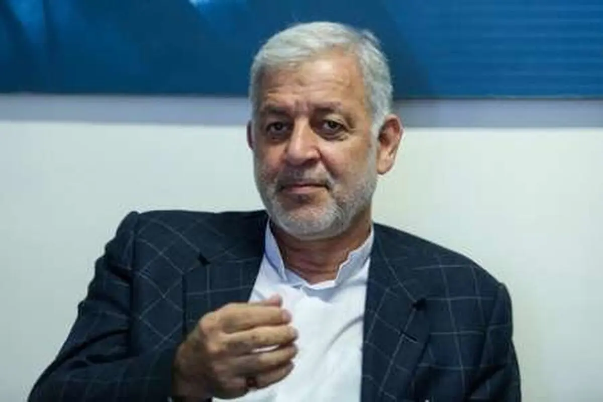 مهدوی: ظاهرا نمی‌خواهند من باشم و دست آنها را می‌بوسم