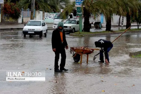 سیلاب راه ارتباطی ۲۳ روستای خرم آباد را مسدود کرد