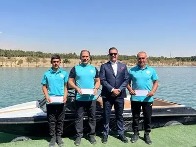 تقدیر نایب رییس کنفدراسیون اسکی روی آب آسیا از مدال آوران مسابقات آسیایی کره جنوبی