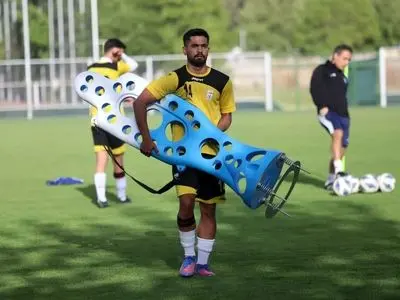 صادقی نسب: بازی دوستانه بین المللی بیشتر به نفع‌مان است