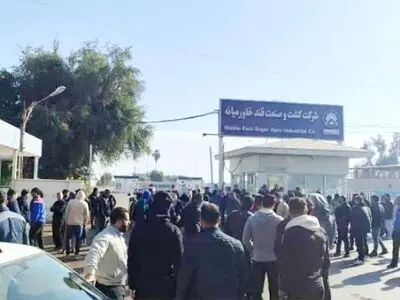 تجمع اعتراضی کارگران قند خاورمیانه شوش وارد نهمین روز شد