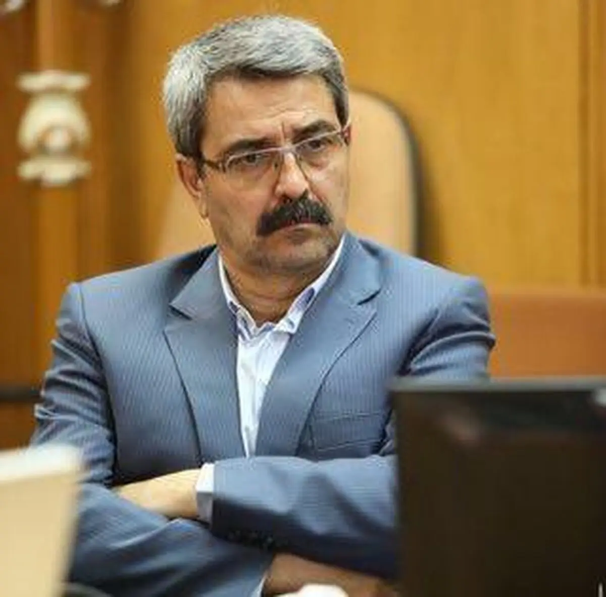 منابع مالی بخش فنی و عمرانی با پروژه‌های نیمه‌تمام مطابقت ندارد/دست بخش خصوصی را می‌فشاریم
