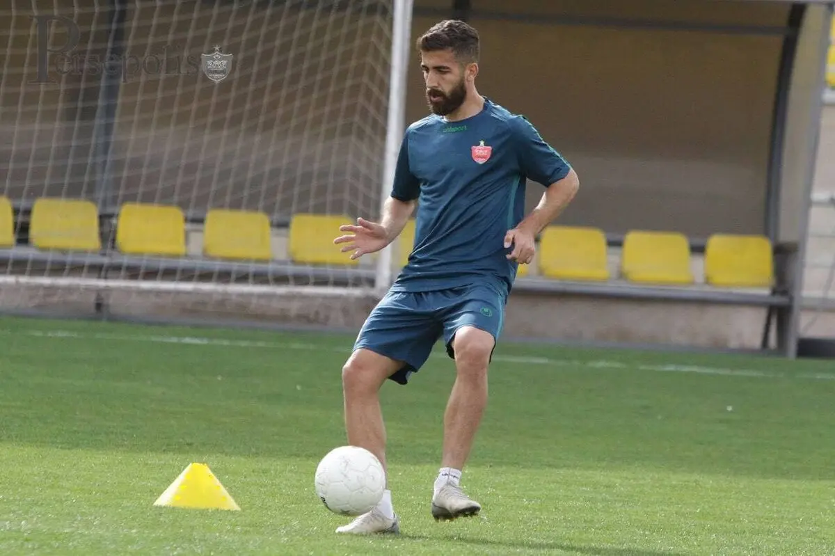 خبر خوش برای سرخ‌پوشان؛ مدافع پرسپولیس راهی هند می‌شود