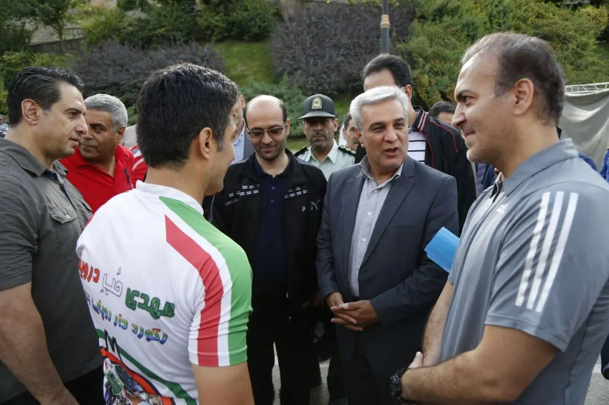 همایش بزرگ  پیاده روی خانوادگی شهروندان غرب تهران در بوستان جوانمردان 