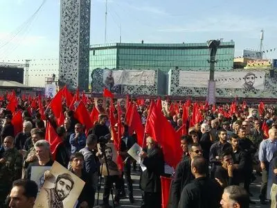 وداع پرشور مردم تهران با پیکر شهید حججی / برگزاری باشکوه مراسم تشییع + فیلم و عکس