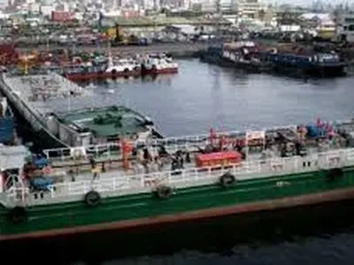 رقابت پذیری بندر چابهار با اتصال به شبکه سراسری راه‌آهن / دو تقاضای بخش خصوصی برای سرمایه‌گذاری در بندر شهید بهشتی