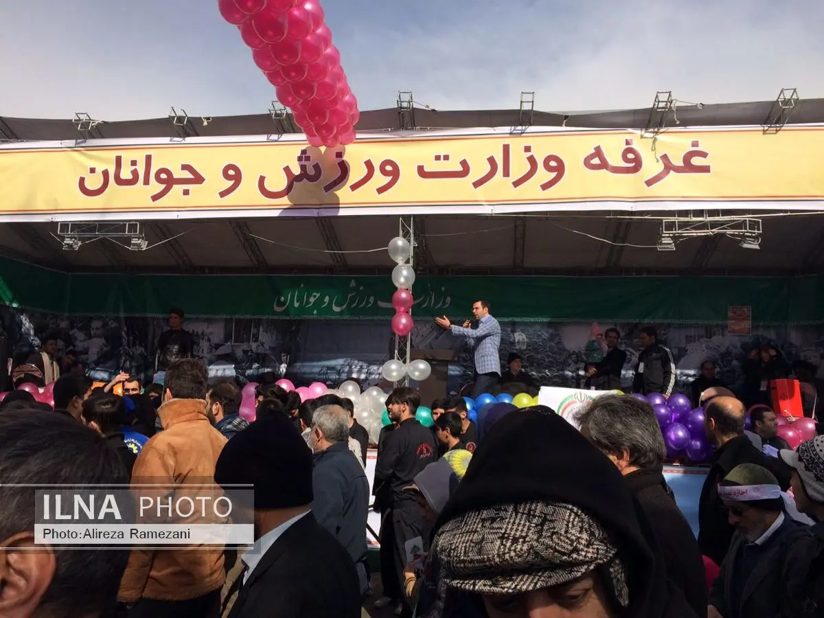 گودرزی، سجادی و مدیر پرسپولیس در راهپیمایی22 بهمن شرکت کردند