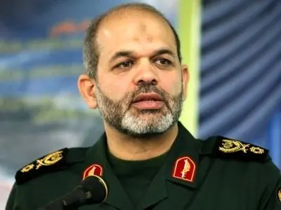 بموجب قرار صادر عن قائد الثورة الاسلامية؛ تعيين العميد "أحمد وحيدي" قائدا عاما لحرس الثورة الإسلامية