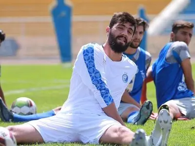 دانشگر در تمرین استقلال حاضر شد