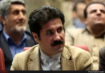 نگاه به مرزها باید تجاری باشد نه امنیتی/ بسیاری از کولبران مدارک تحصیلی لیسانس و فوق لیسانس دارند/ کولبران را سهام‌دار شرکت‌های حمل و نقل مرزی کنیم