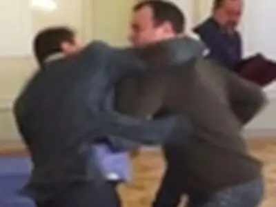 دو نماینده اوکراین در مجلس با هم درگیر شدند